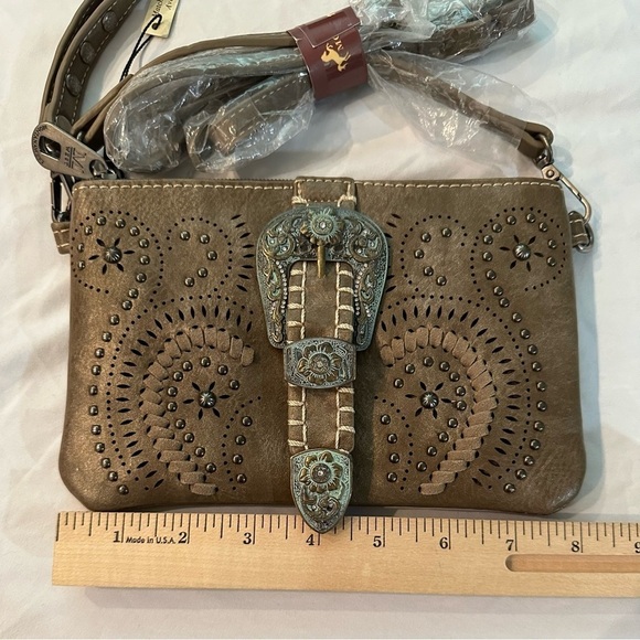 Montana West Tooled Studded Crossbody/Wristlet Bag buckle western boho cowboy - Picture 5 of 9